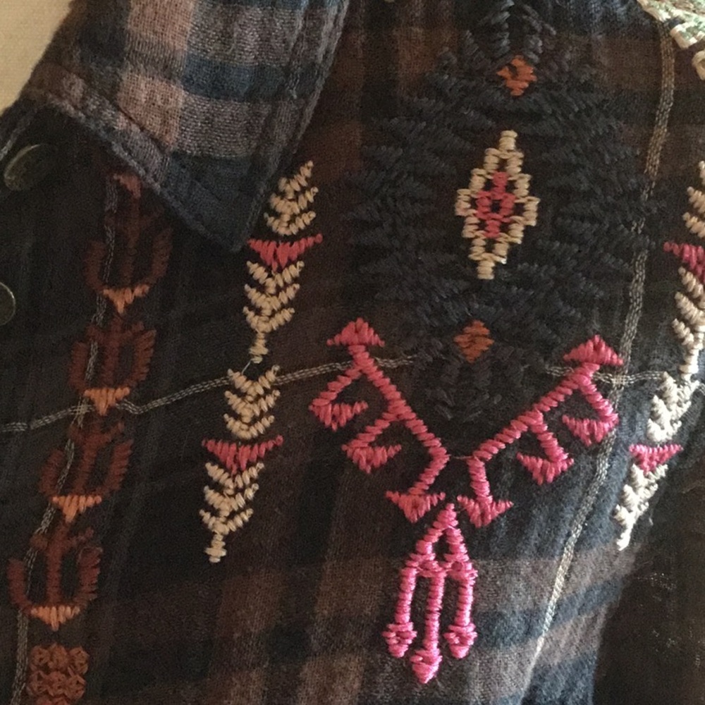 EUC Johnny Was Long Sleeved Top - Picture 2 of 7